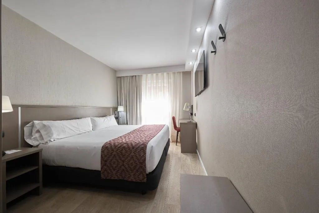 Double or Twin PREMIUM Room, Catalonia Park Güell, Barcelona