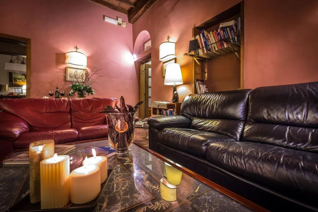 Lobby, Mario's, Florence