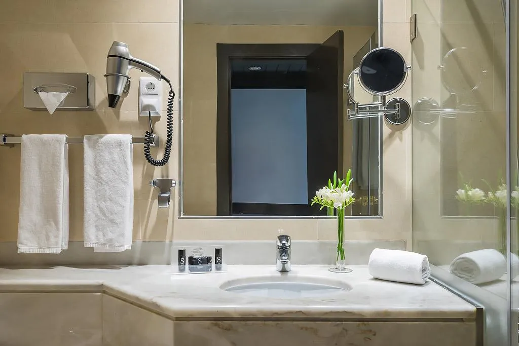 DOUBLE SUPERIOR Room, HF Fenix Lisboa, Lisbon