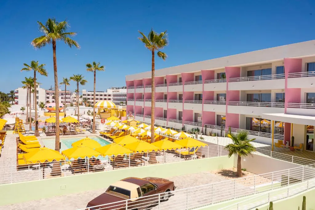 JUNIOR SUITE POOL VIEW Room, Los Felices Ibiza, Ibiza
