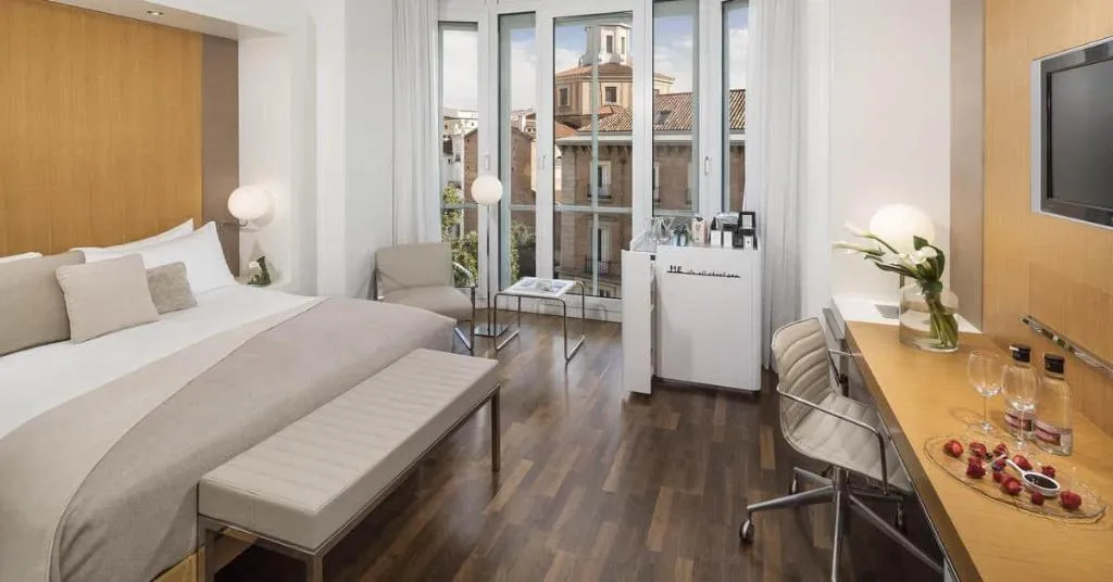 Room, ME Madrid Reina Victoria, Madrid