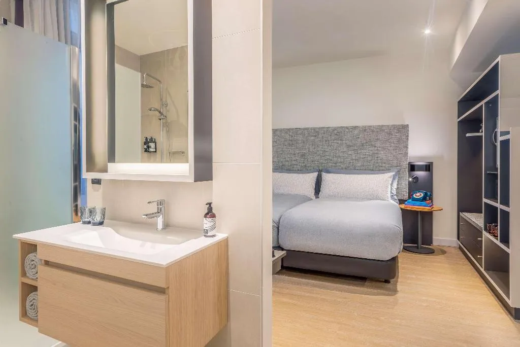 DOUBLE STANDARD Room, Innside Madrid Gran Via, Madrid
