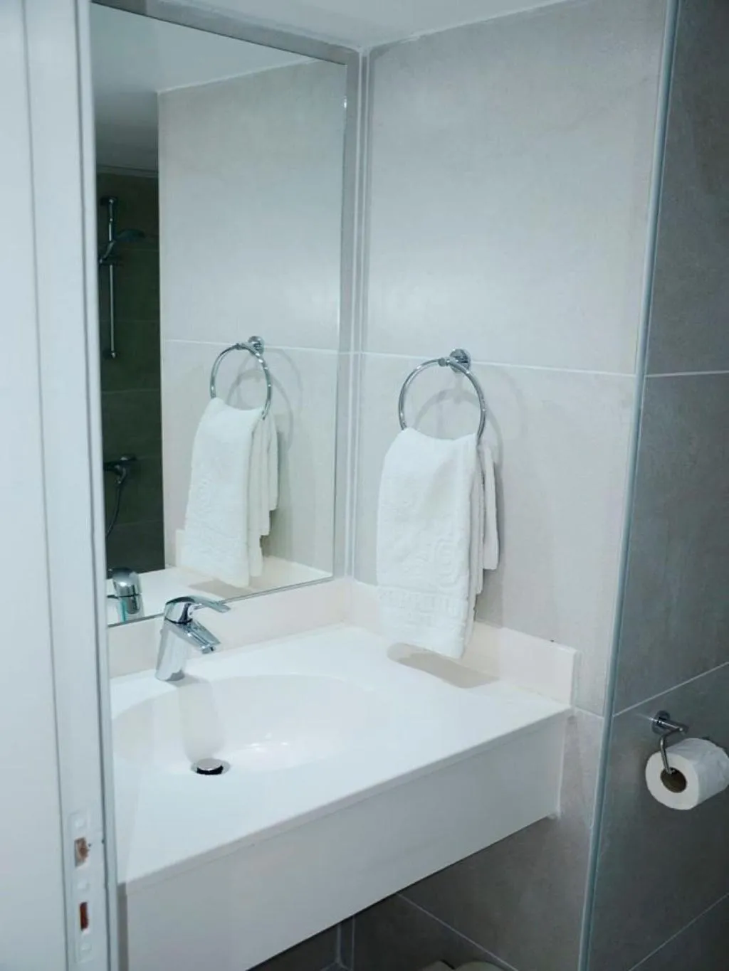 Room, Shongas Inn, Cyprus