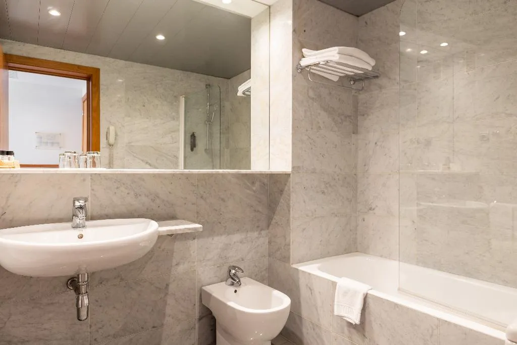DOUBLE WITH DOUBLE BED Room, Onix Rambla, Barcelona