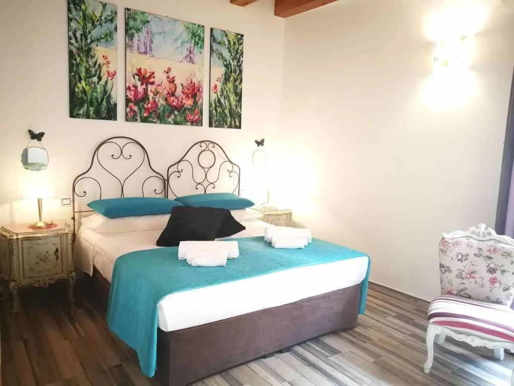 Room, B&B CasaBusari, Palermo