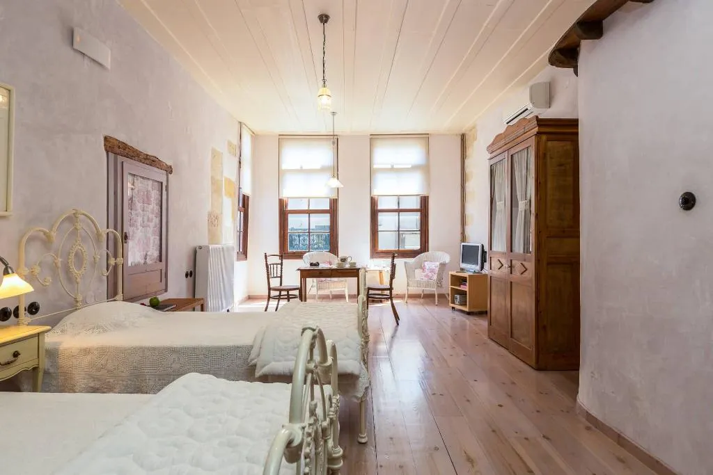 VILLA CAPACITY 8 THREE BEDROOMS Room, Anassa Estate Cultural Heritage, Crete