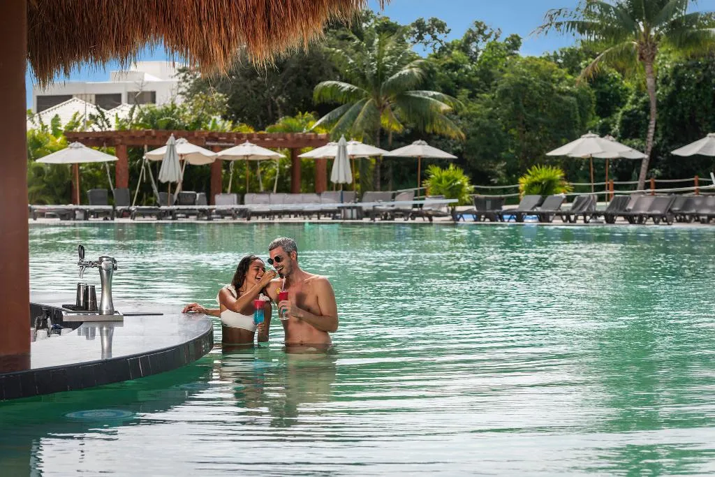 Pool, El Beso Adults Only at Ocean Riviera Paradise AI, Cancun Area