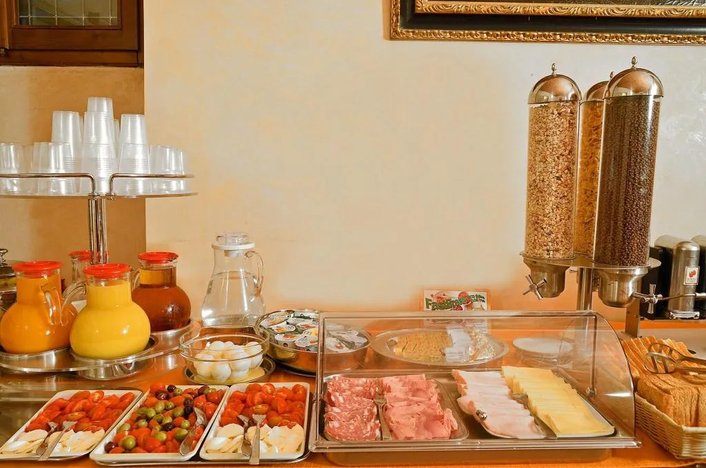 Restaurant, Porta Faenza, Florence