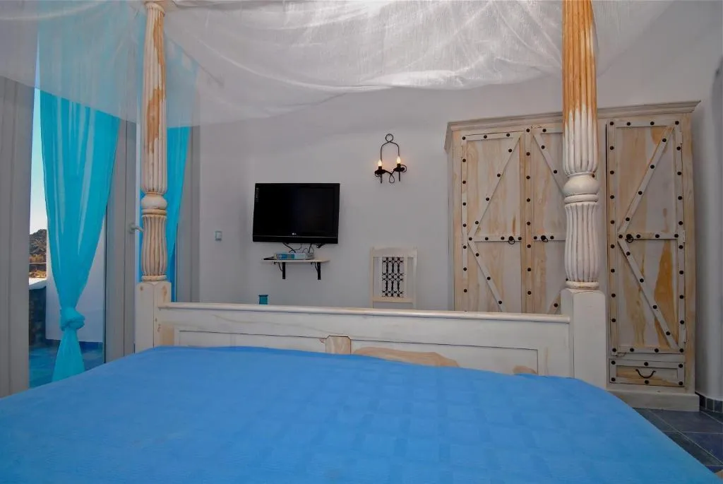 STUDIO TWO BEDS Room, Ethereal Apartments, Mykonos