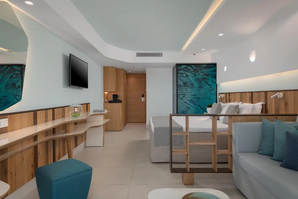 DOUBLE DELUXE SEA VIEW Room, Arina Beach Resort, Crete
