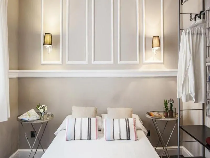 DOUBLE STANDARD Room, AinB Eixample Muntaner, Barcelona