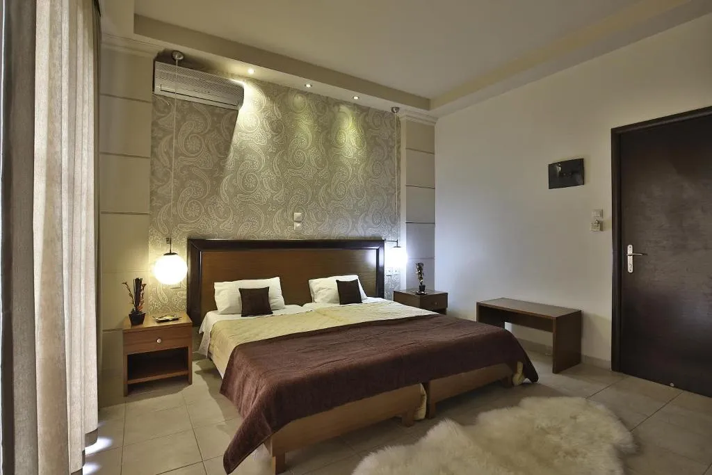Room, Saint Amon, Rhodes