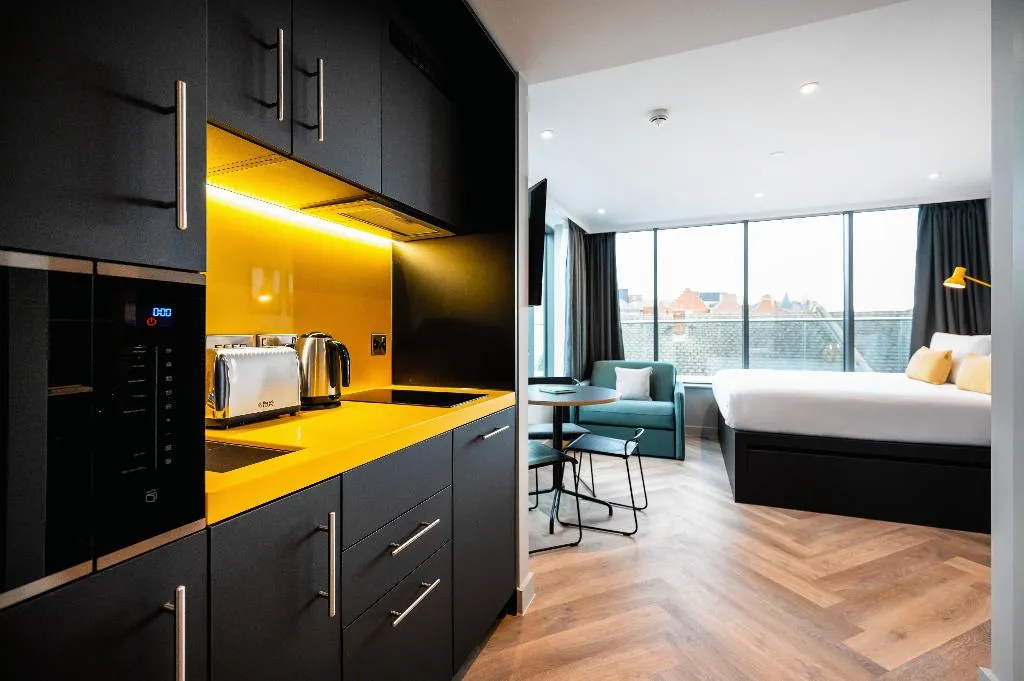 STUDIO CAPACITY 3 Room, Staycity Aparthotels Tivoli, Dublin
