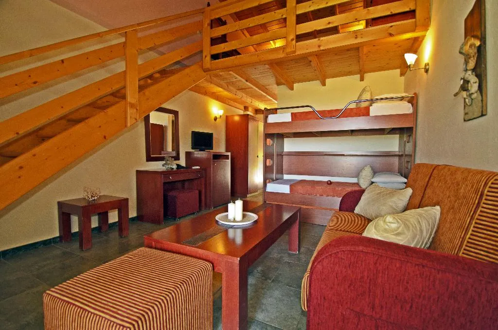 FAMILY ROOM STANDARD Room, Village Mare, Thessaloniki