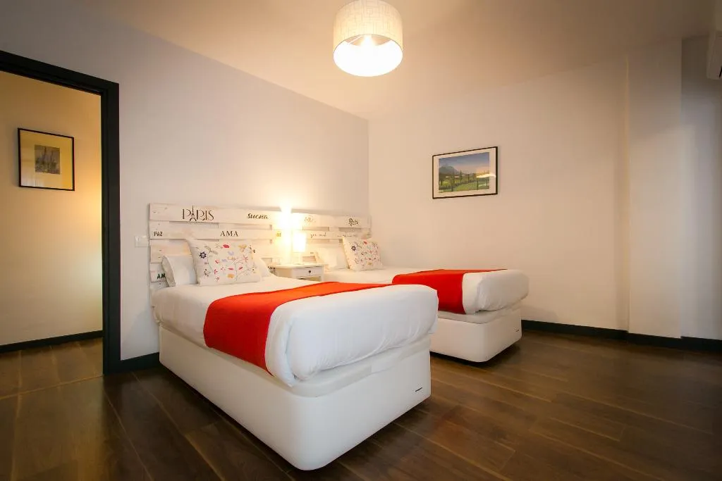 APARTMENT FOUR BEDROOMS Room, Holidays2Malaga Premium Apartments, Costa Del Sol