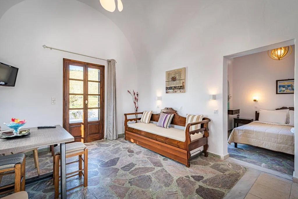 Room, Agia Irini, Santorini