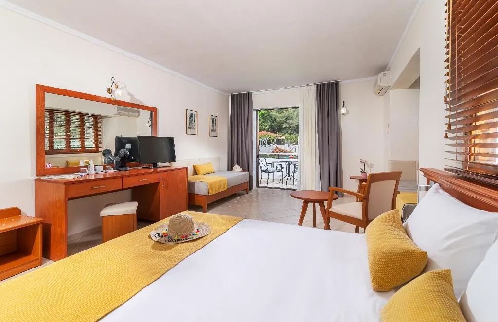 FAMILY ROOM SUPERIOR Room, Porfi Beach, Halkidiki