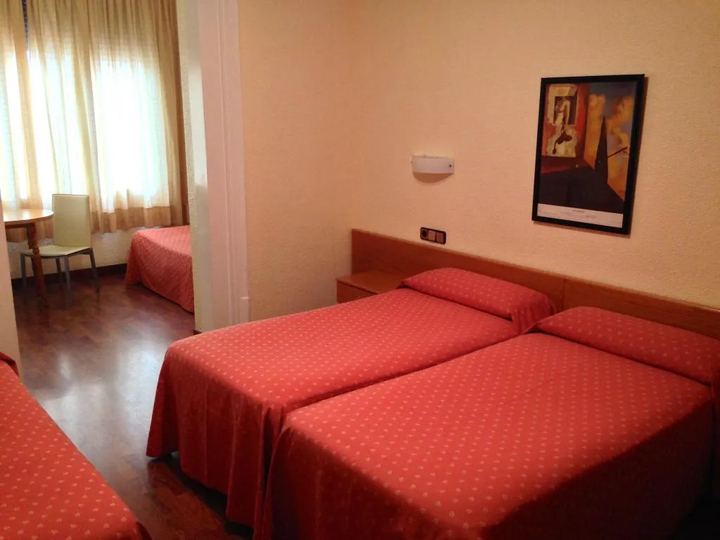 Room, Studios Pelayo, Barcelona