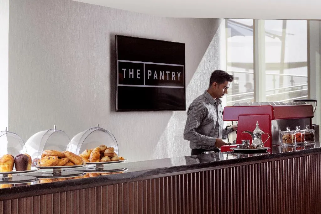 Restaurant, Avani Plus Palm View Dubai Hotel and Suites, Dubai