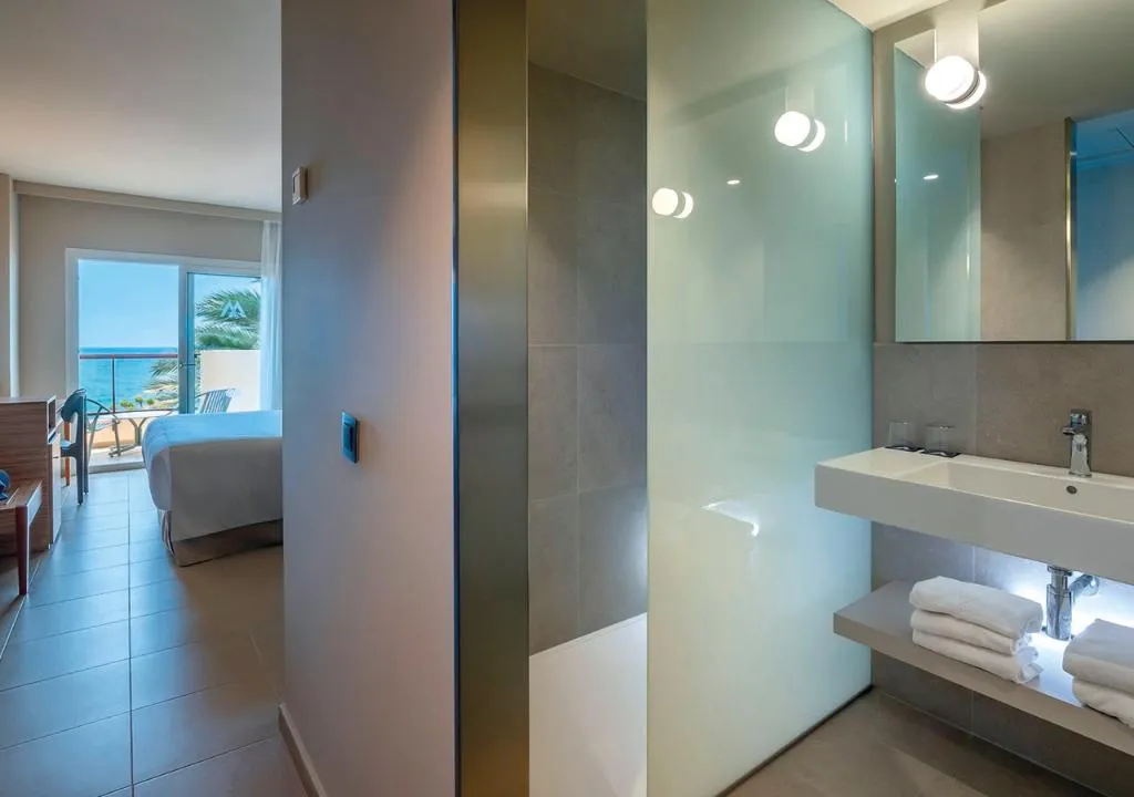 Double or Twin PREMIUM Room, Aqua Hotel Promenade & Spa****S, Costa Brava