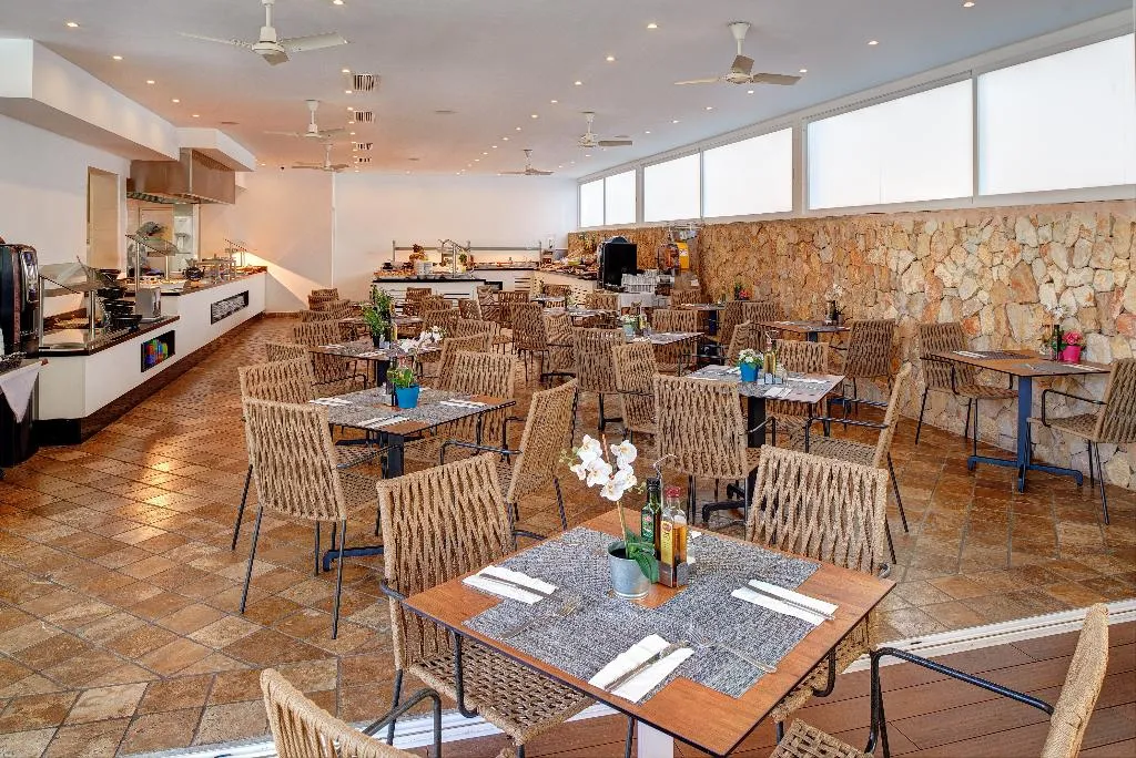 Restaurant, Hotel Cala d’Or Playa, Majorca
