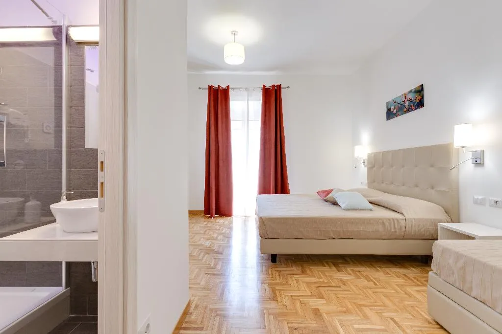 JUNIOR SUITE CAPACITY 4 Room, Dolce Luxury Rooms, Rome