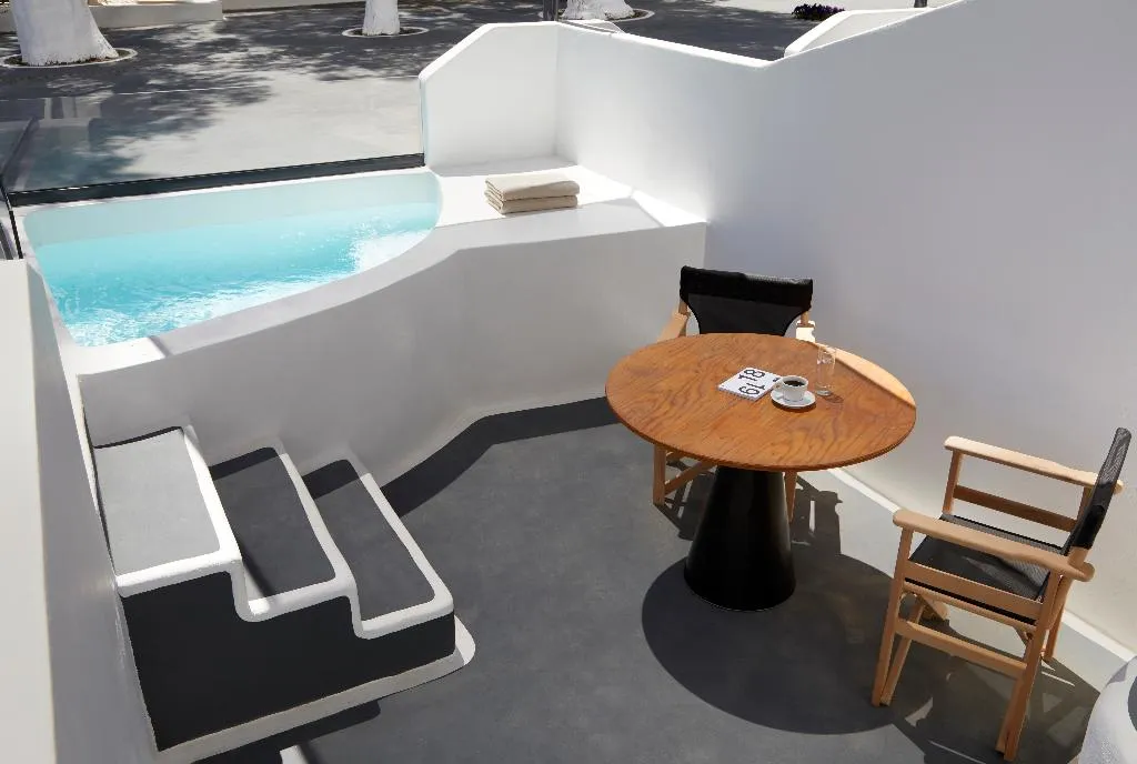SUITE WITH JACUZZI Room, Kalisti Hotel & Suites, Santorini