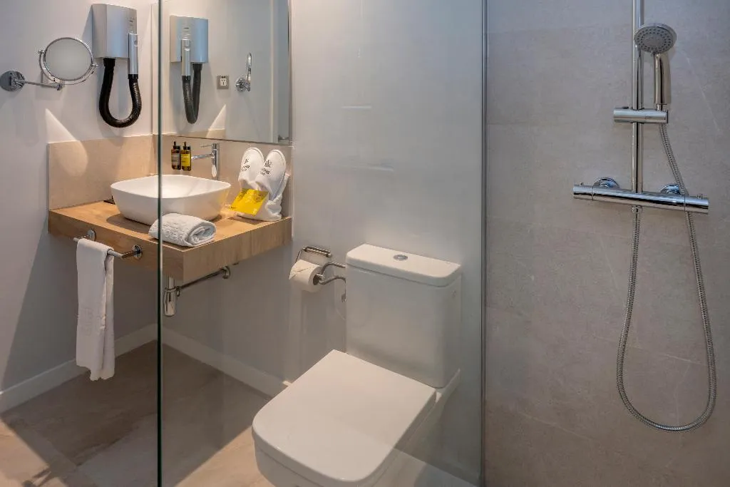 DOUBLE BASIC Room, Serhs Rivoli Rambla, Barcelona