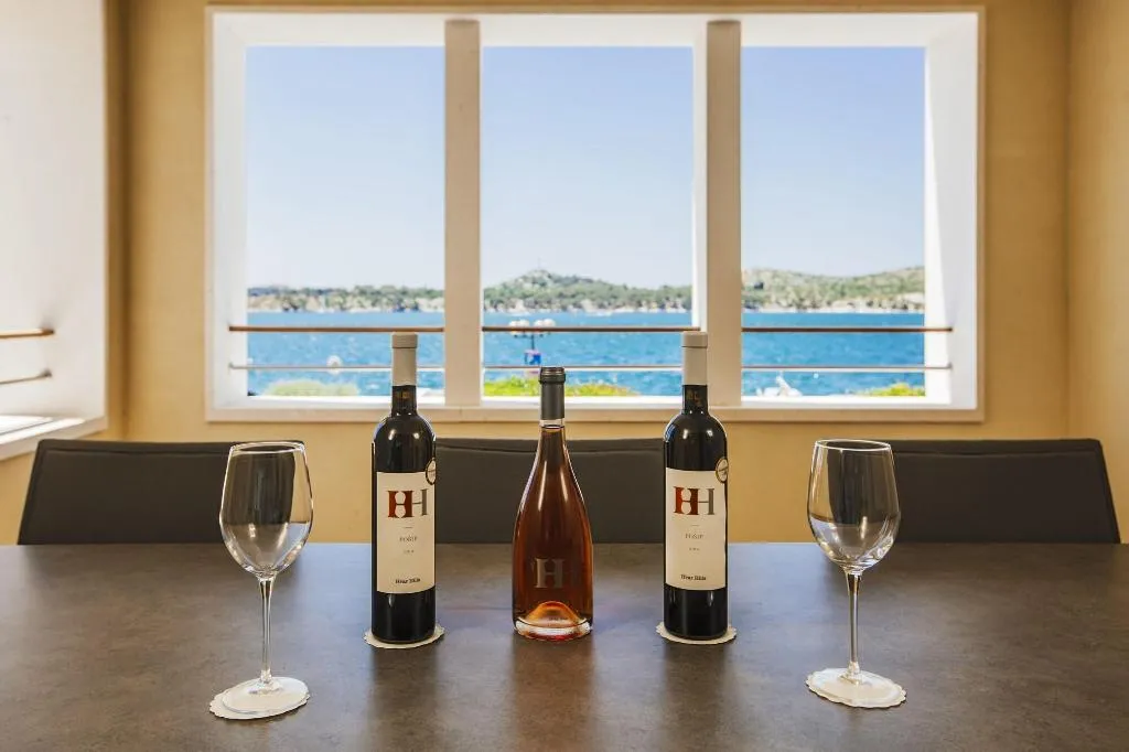 Room, Armerun Heritage Hotel & Residences, Split