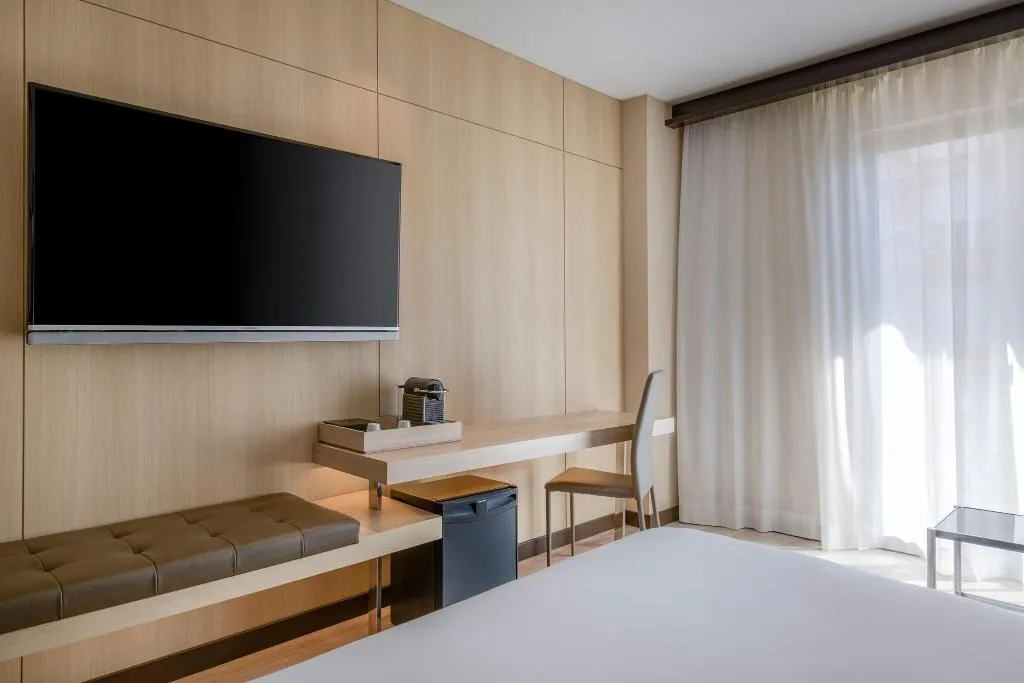 DOUBLE QUEEN SIZE BED Room, AC Ciutat de Palma, Majorca