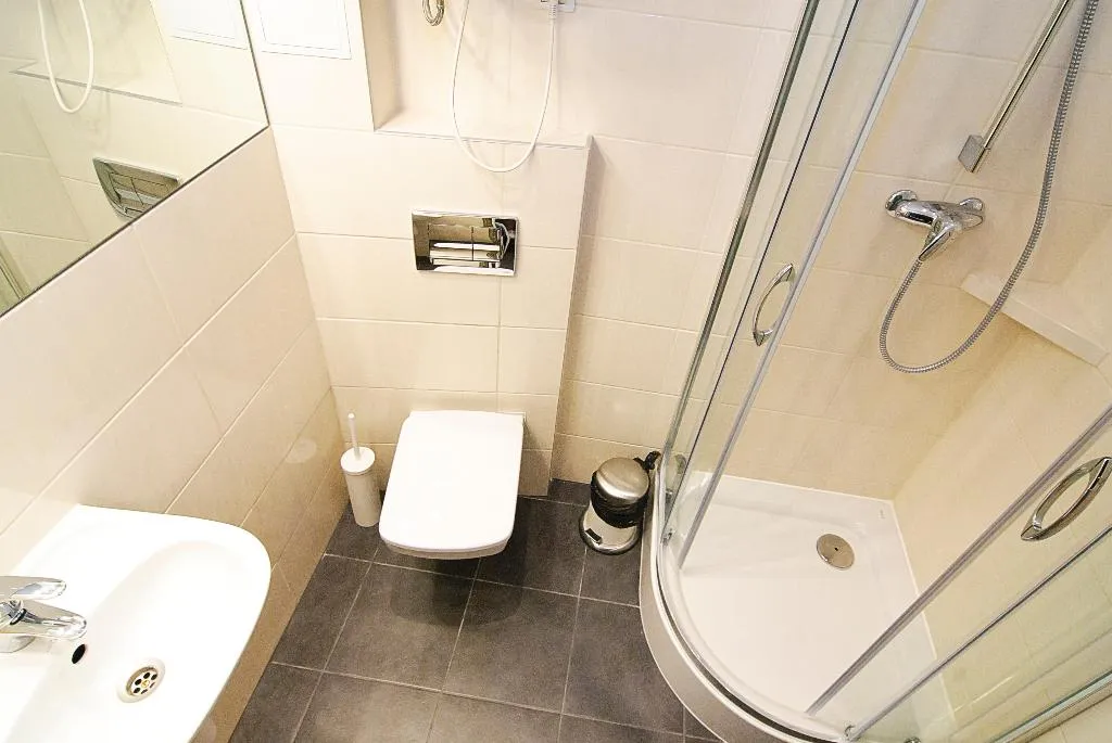 STUDIO CAPACITY 3 Room, P&J Tourist Apartments, Krakow