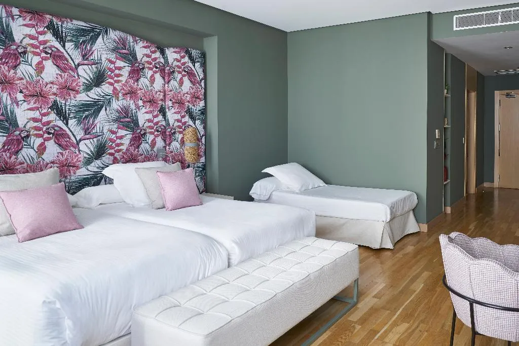 TRIPLE STANDARD Room, Vincci Seleccion Posada del Patio, Costa Del Sol