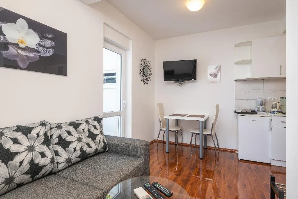 STUDIO WITH BALCONY Room, Apartments Didan, Dubrovnik