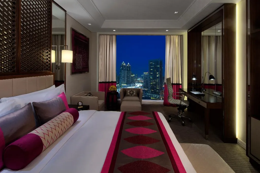 DOUBLE LUXURY Room, Taj Dubai, Dubai