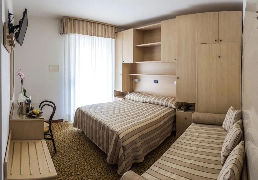 QUADRUPLE CLASSIC WITH TERRACE Room, Christian, Venice