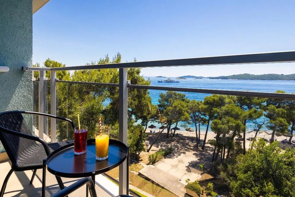FAMILY ROOM SIDE SEA VIEW WITH BALCONY Room, Aminess Vival Grand Azur Hotel, Dubrovnik