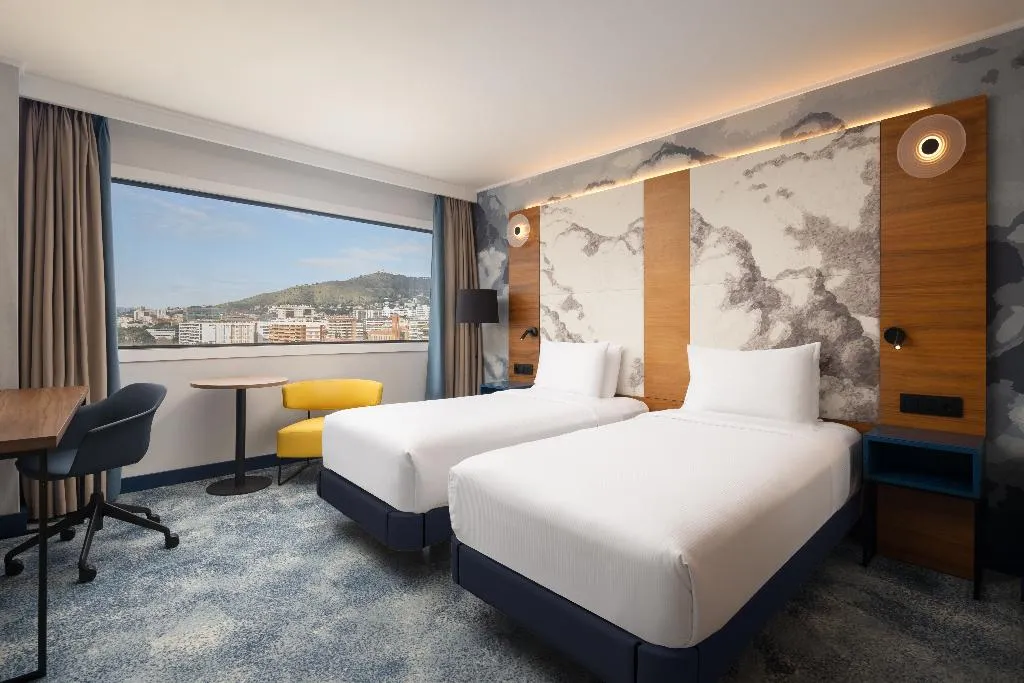 TWIN EXECUTIVE Room, Hilton Barcelona, Barcelona