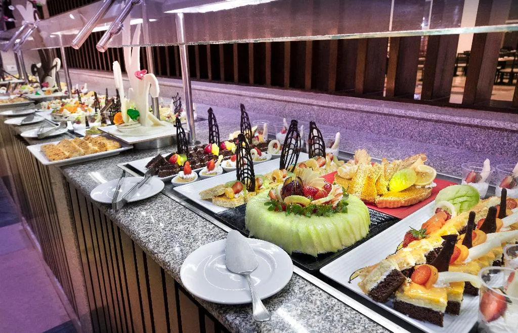 Restaurant, Pyramisa Beach Resort Sahl Hasheesh, Red Sea Riviera