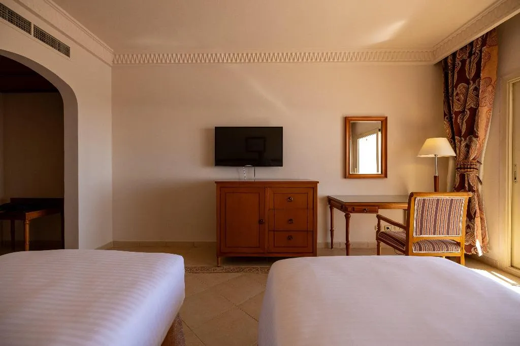 TWIN SEA VIEW WITH BALCONY Room, Continental Plaza Beach, Red Sea Riviera