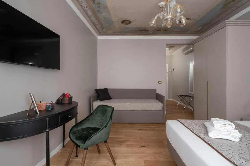 Room, Hotel Herion, Venice