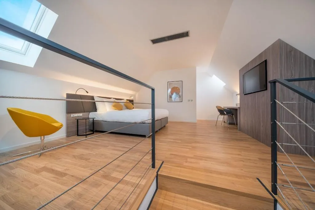 Room, Hotel CUBE, Prague