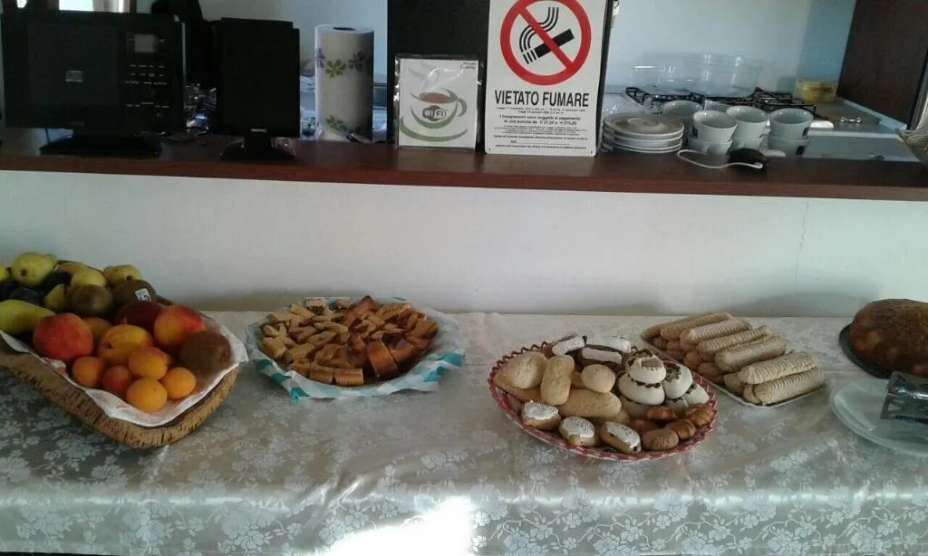 Restaurant, Bed And Breakfast Pubulos, Olbia