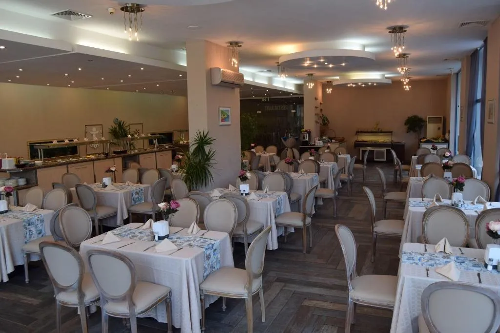 Restaurant, Hotel Sofia - All Inclusive, Varna