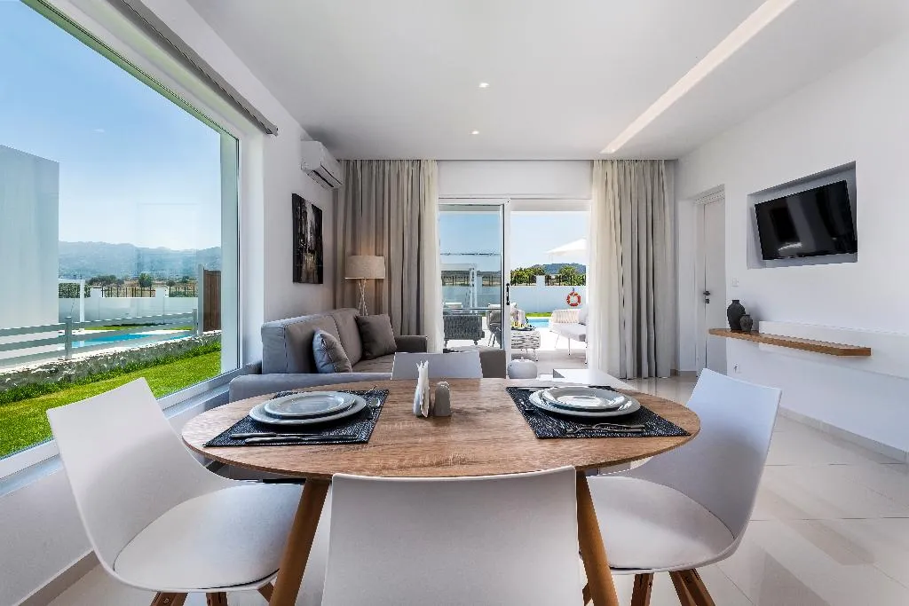 VILLA WITH PRIVATE POOL Room, Gaia Palace, Kos
