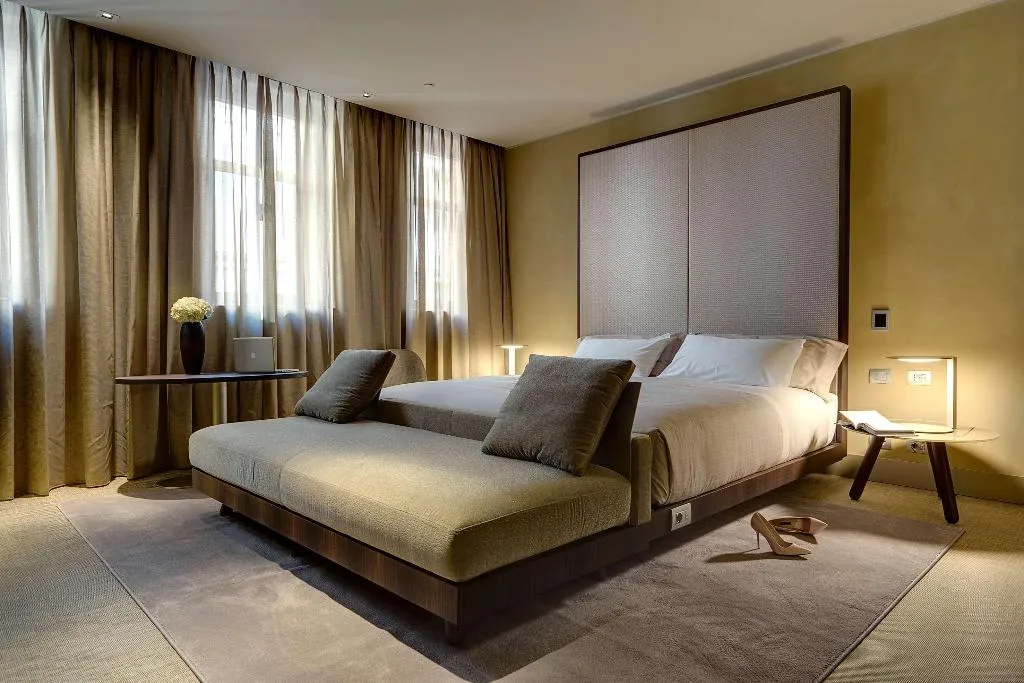Room, Me Milan Il Duca, Milan