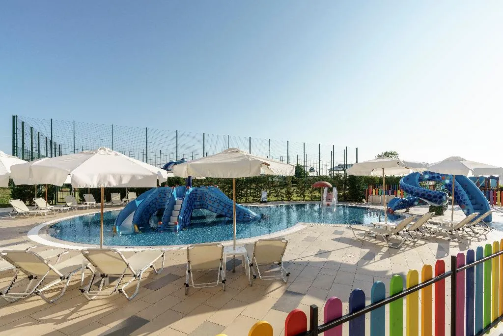 Pool, Alua Helios Bay, Bourgas