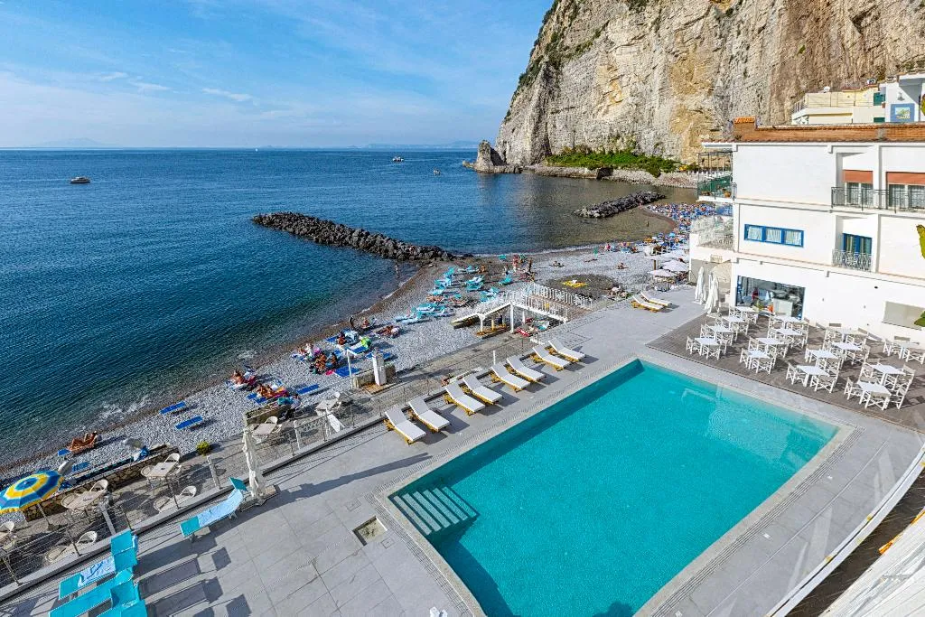 Pool, Alimuri Bay Resort, Naples