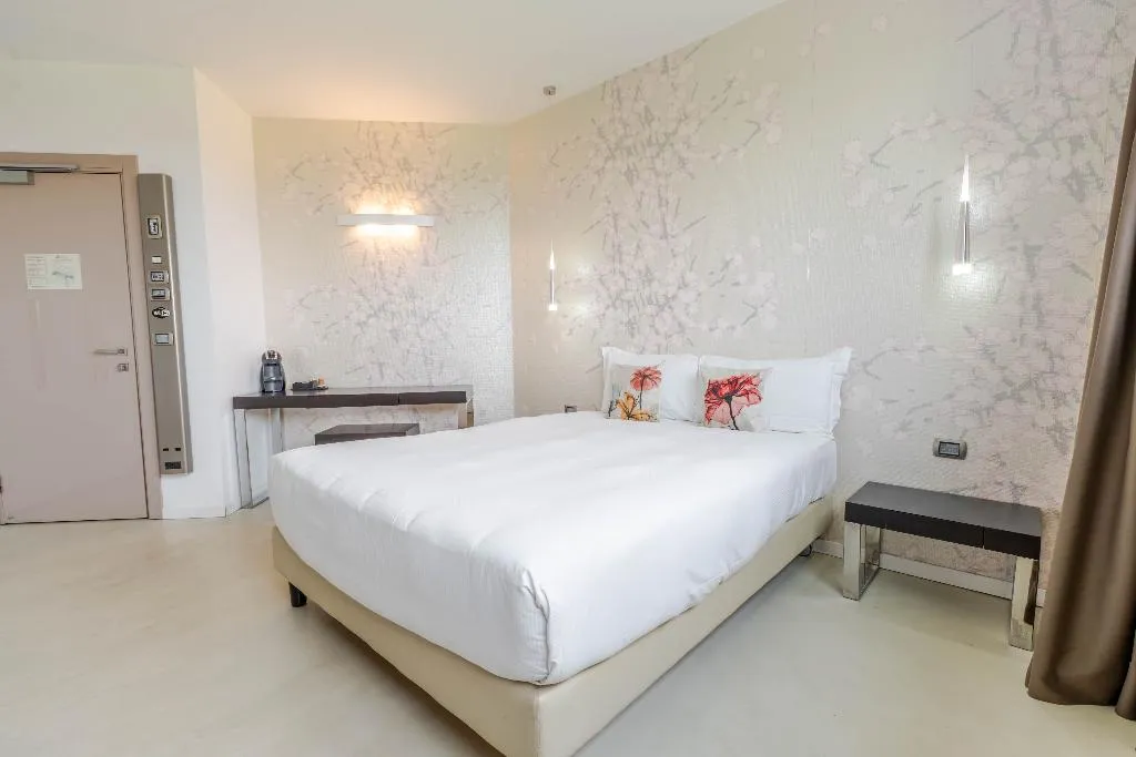 DOUBLE SINGLE USE DELUXE Room, For You Hotel, Milan