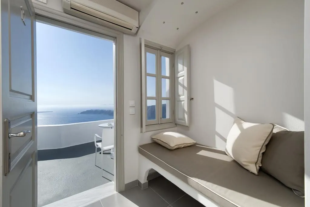 General view, Regina Mare, Santorini