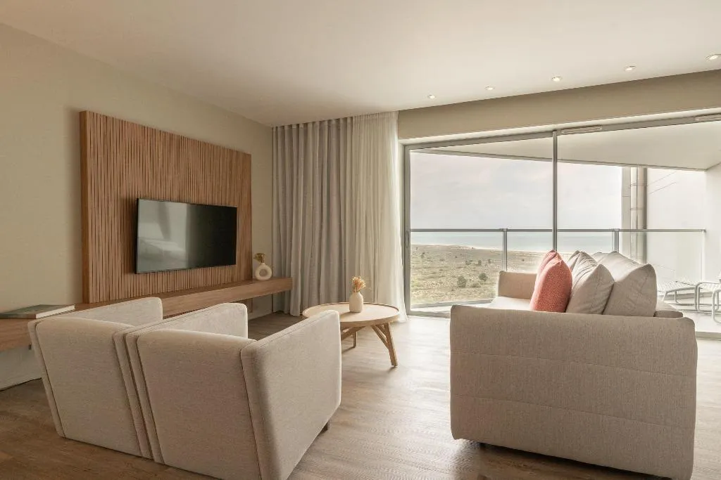 APARTMENT SEA VIEW TWO BEDROOMS Room, The Anchor Troia Sea, Lisbon